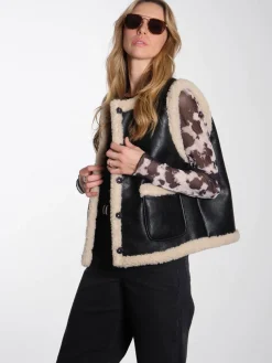 Bellis Vest
