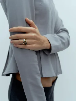 Dualism Black Onyx Ring - Gold