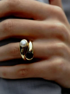 Dualism Freshwater Pearl Ring - Gold