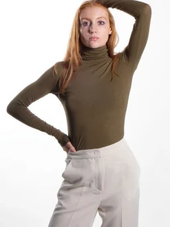 Ester Rollneck - Wren