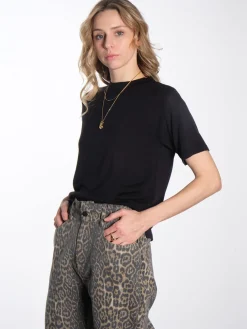 June T-Shirt - Black