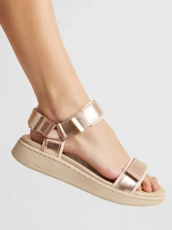 Line Metallic Sandals - Rose