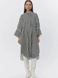 Noe - Striped Viscose - Fluid Stripes