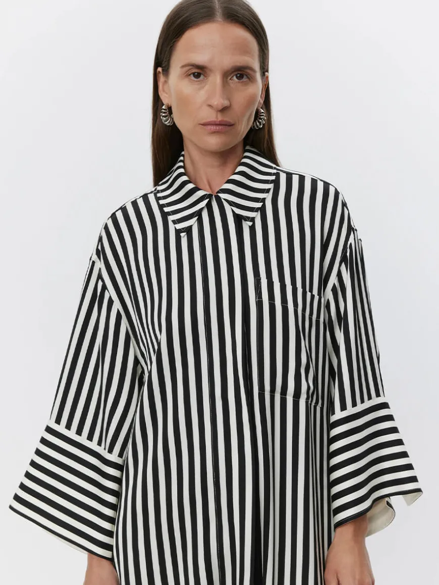 Noe - Striped Viscose - Fluid Stripes