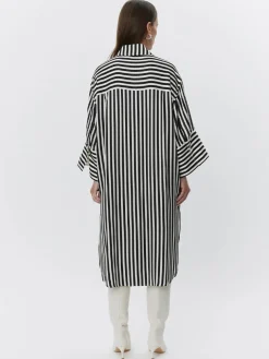 Noe - Striped Viscose - Fluid Stripes