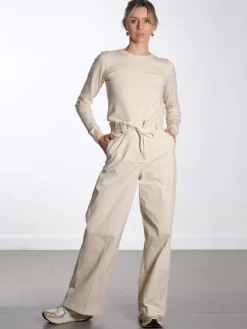 OBJThess O-neck - Sandshell