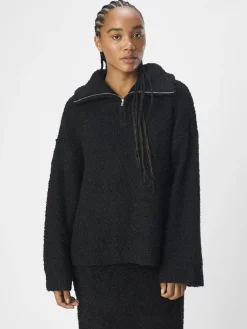 OBJTotalya Half Zip Pullover - Black